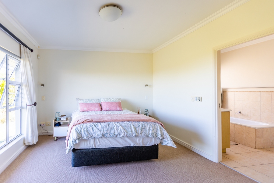 4 Bedroom Property for Sale in Pezula Golf Estate Western Cape